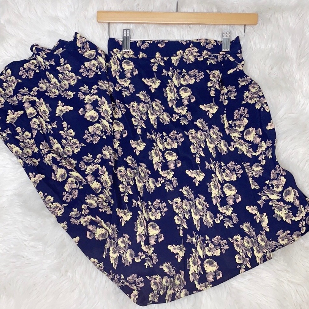 Flynn Skye wrap skirt - Picture 2 of 3